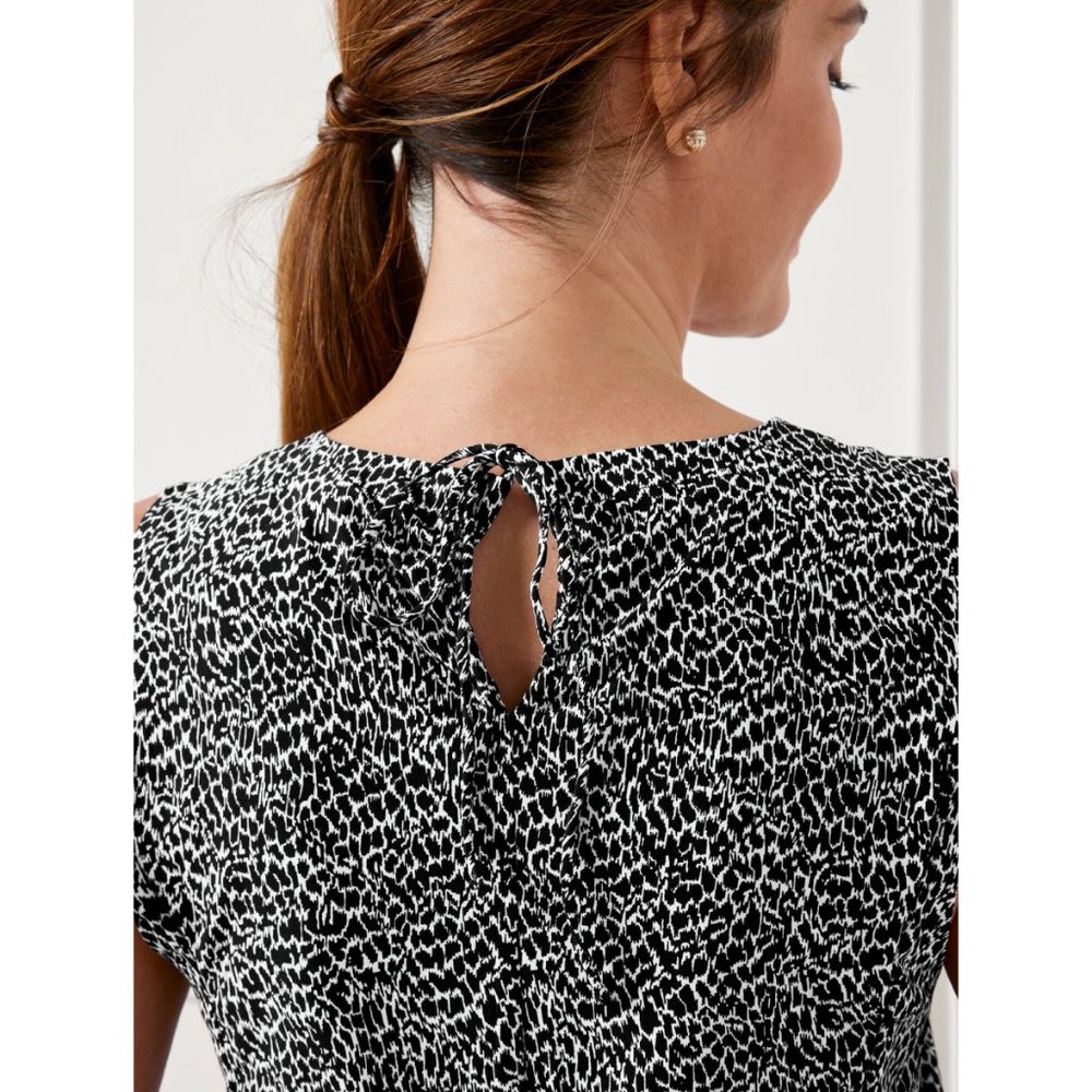 T By Talbots Abstract Animal Print Keyhole Back A… - image 4